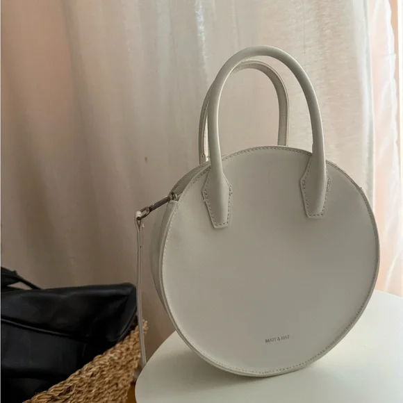 MATT & NAT Vegan White Circle Tote Handbag - Picture 7 of 12